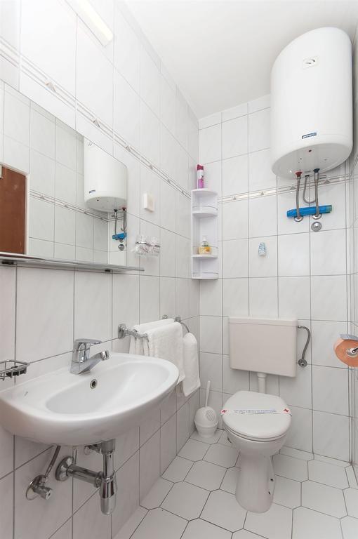 Rooms Vlahovic Слано Екстер'єр фото